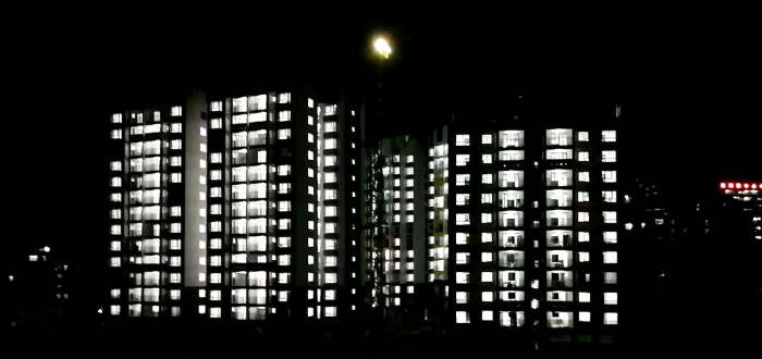 东兰县移民安设幼区(EPC)项目夜景。李乐 摄.png