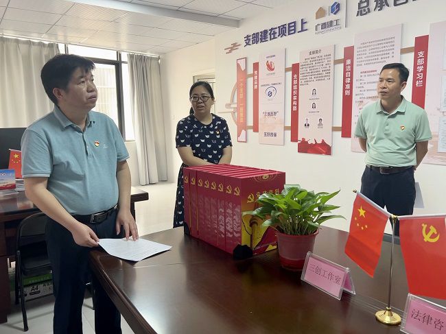 查抄现。ńㄍ1）。卢丽君摄.JPG